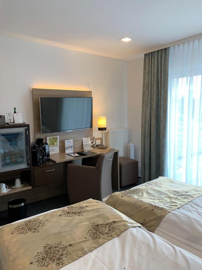 Stadthotel Geis Bad Neustadt an der Saale Esterno foto